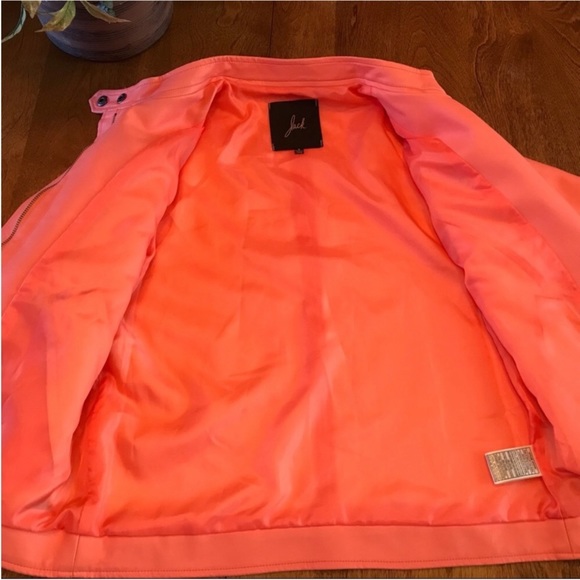 Izzy Moto Jacket⭐️5/$25⭐️ - Picture 4 of 11